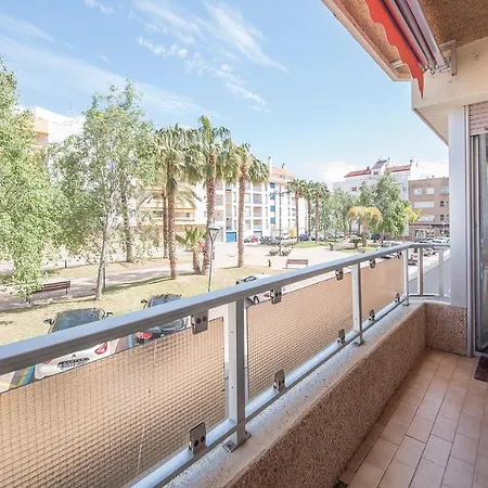 Ampolla Apartment *